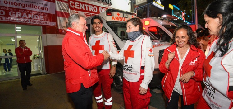 Regresan paramédicos mexiquenses de misión humanitaria en Guerrero, por huracán «Otis»
