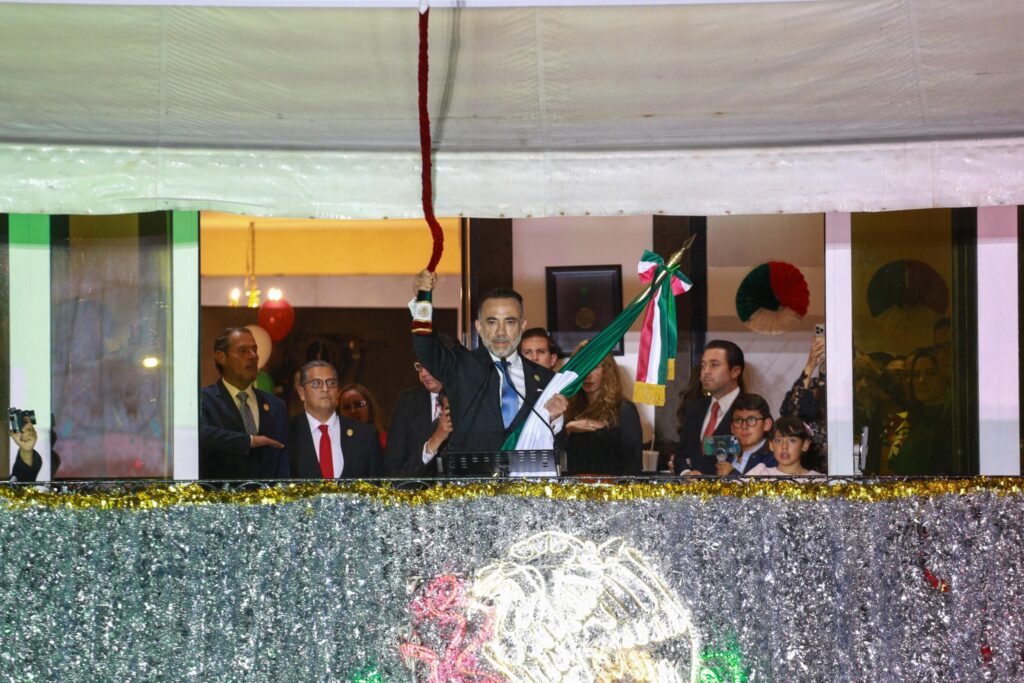 Fernando Flores Fernández